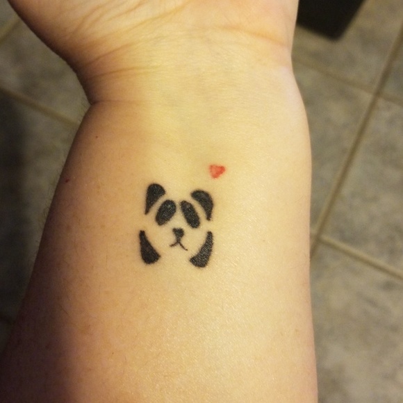 Meet your Posher, Debbie - Picture 1 of 1